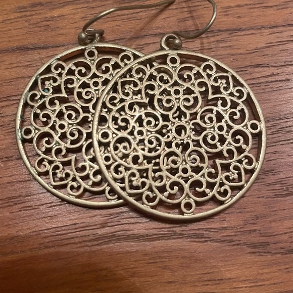 American Eagle Earrings - Picture 2 of 3